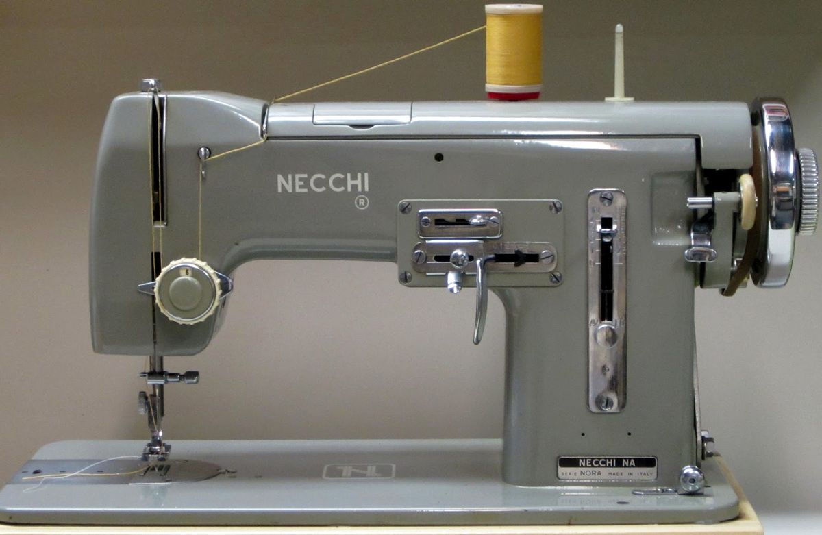 Máquinas de Coser Necchi